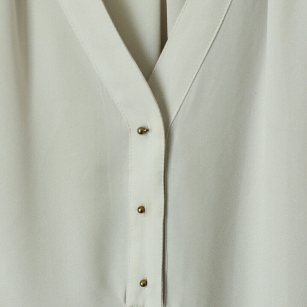 Blouse - Picture 2 of 4